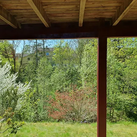 아파트 Tranquil In Picturesque Neighborhood