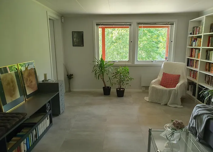 公寓 Tranquil In Picturesque Neighborhood *