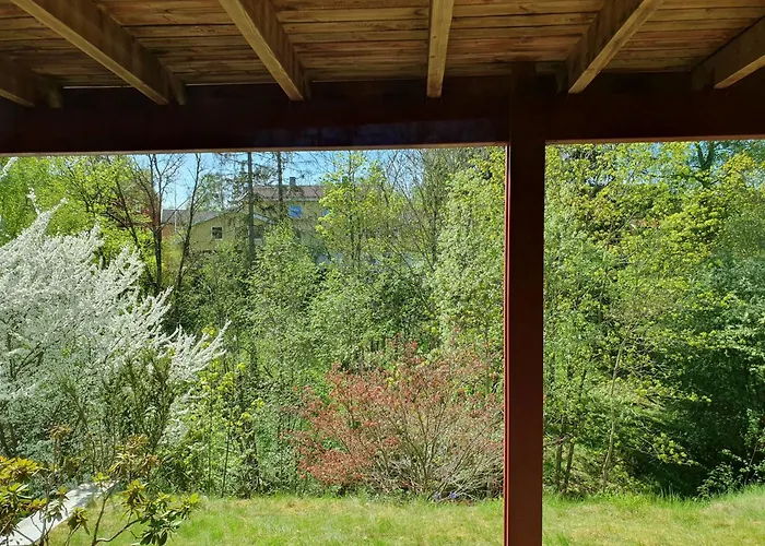 公寓 Tranquil In Picturesque Neighborhood